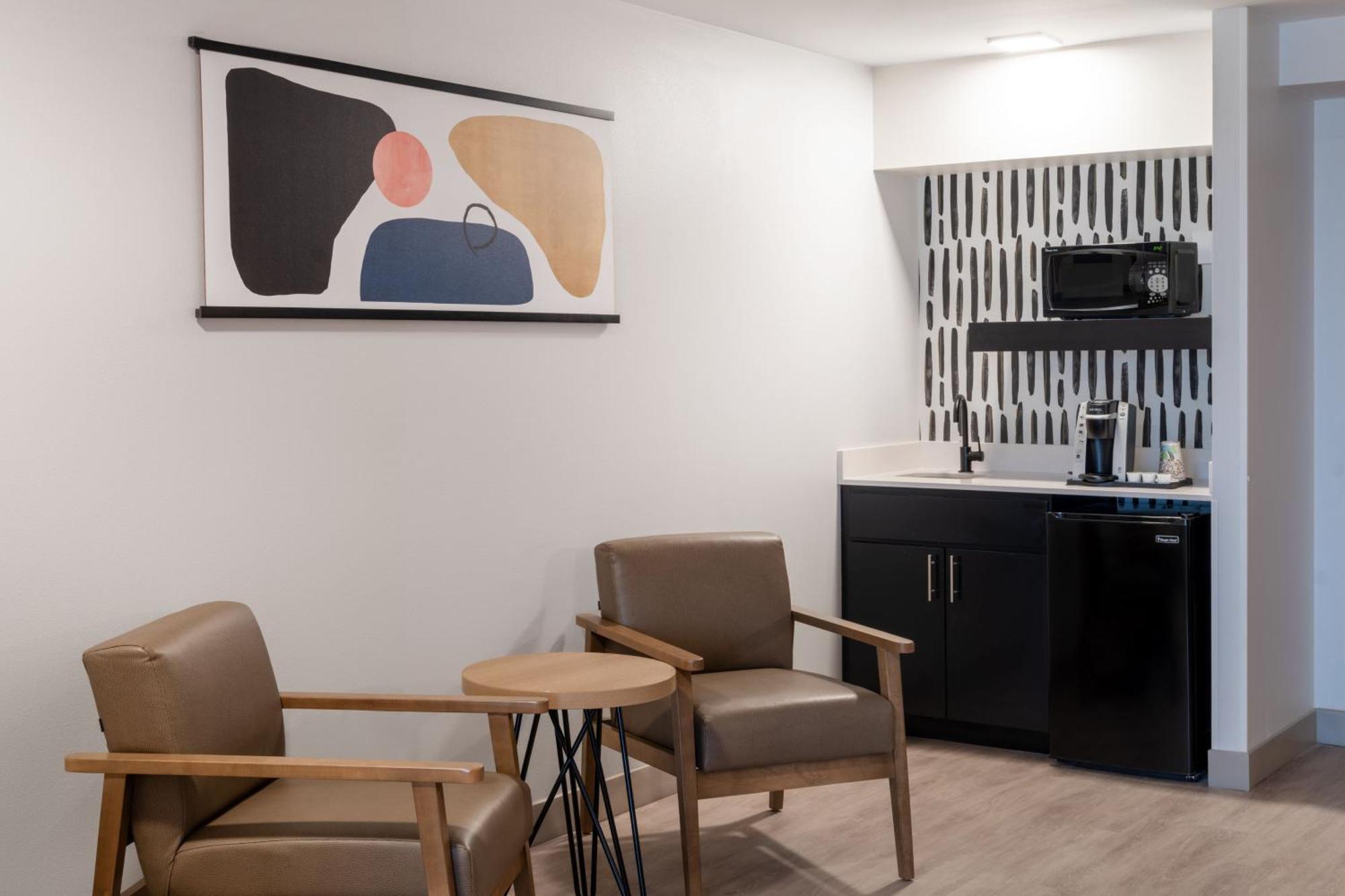 Atwell Suites Austin Airport By Ihg Exterior photo